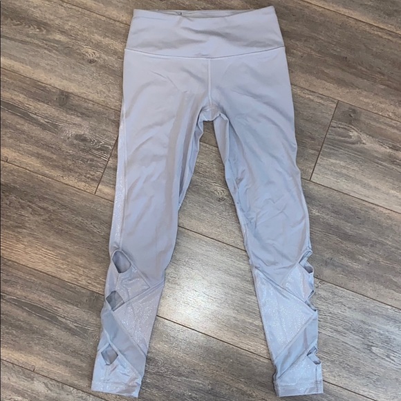 Victoria’s Secret Sport Grey Leggings - Picture 1 of 3